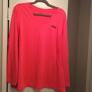Women's Fila top nwt